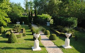 Le Grand Logis - Guest House - Bed And Breakfast