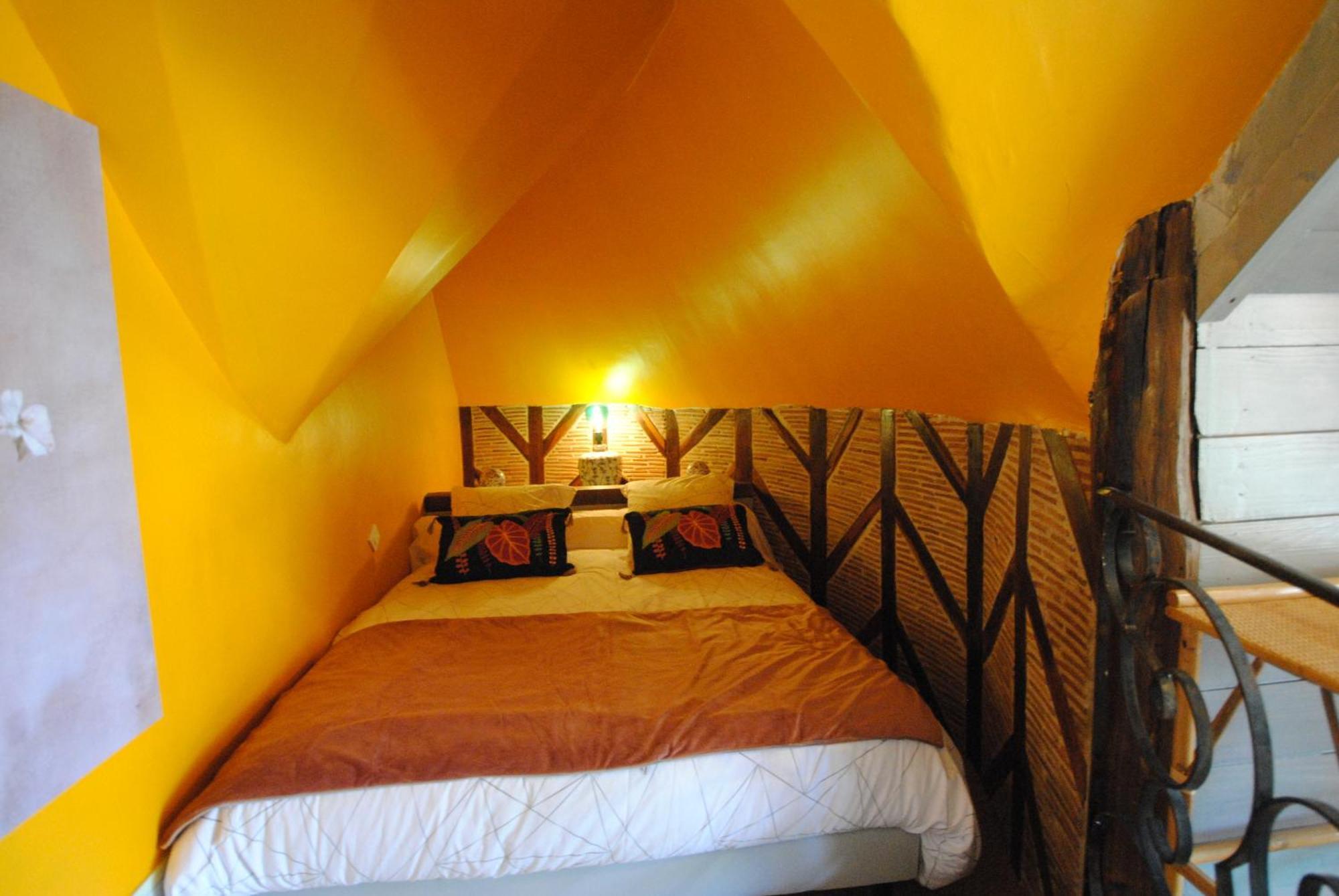 Le Grand Logis - Guest House - Bed And Breakfast Marchais  Kamer foto
